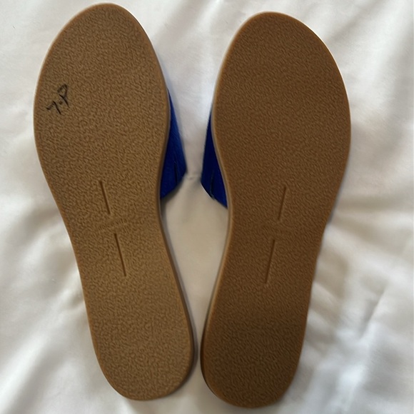 NWOB Dolce Vita Blue Suede Slide Sandals - Picture 5 of 5